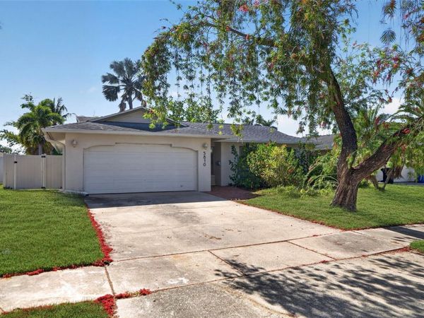 5810 VENETIAN BOULEVARD NE, ST PETERSBURG, FL 33703