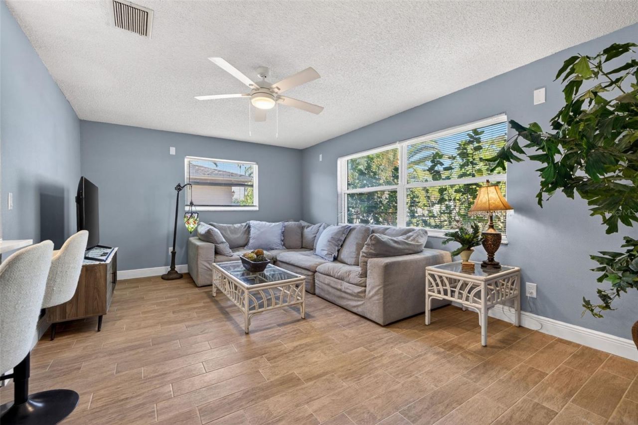 5810 Venetian Boulevard Ne, Saint Petersburg, FL 33703 Photo
