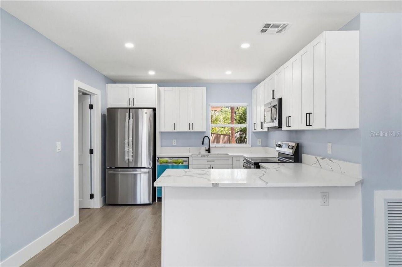 761 29th Avenue S, Saint Petersburg, FL 33705 Photo