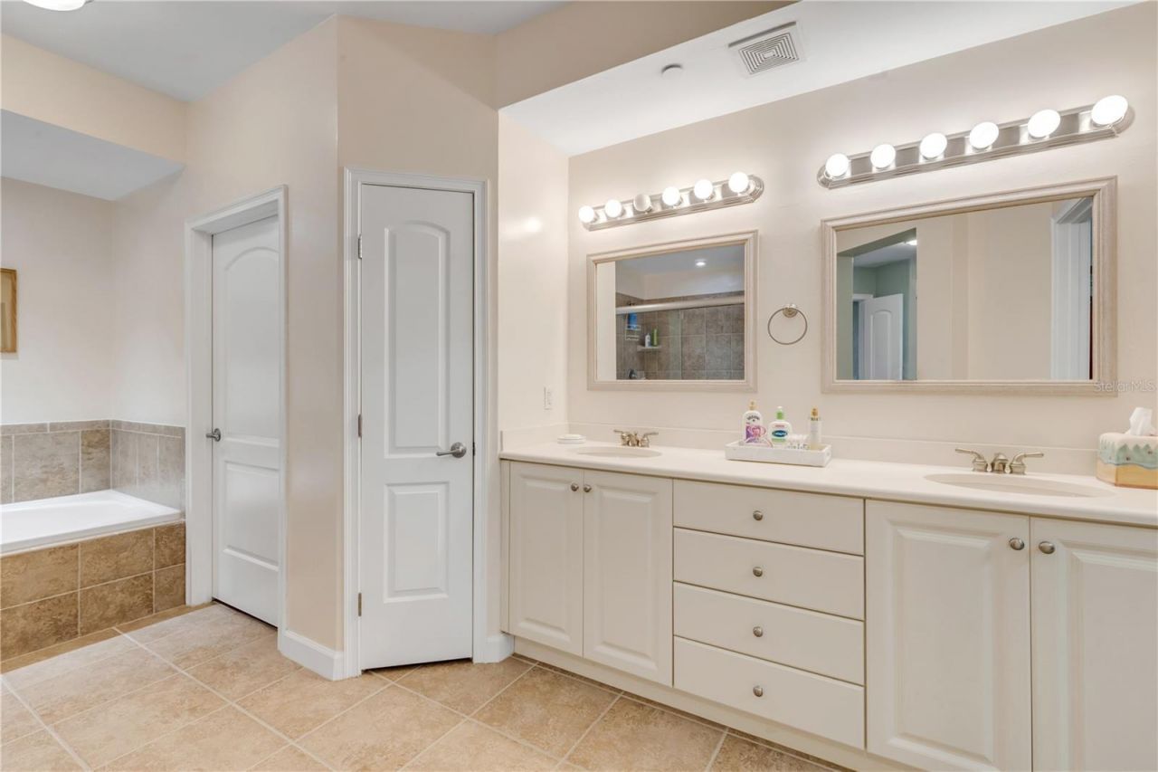 424 Luna Bella Lane , Unit 228, New Smyrna Beach, FL 32168 Photo