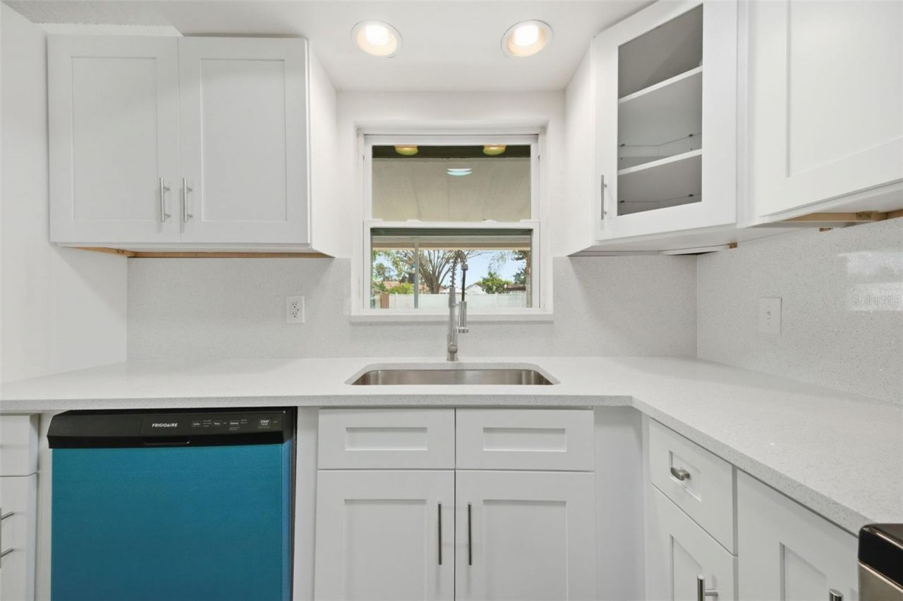 1065 Foxwood Drive, Lutz, FL 33549 Photo