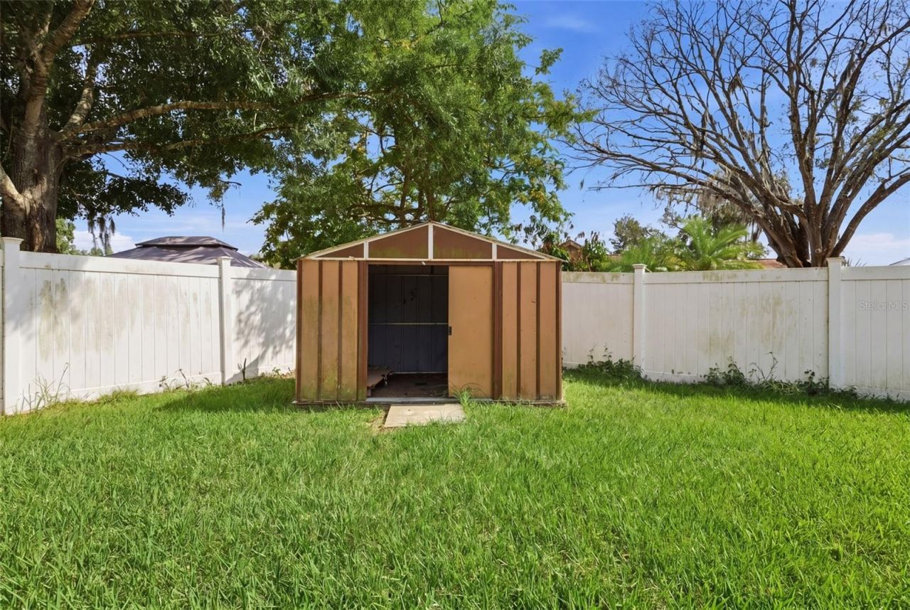 1065 Foxwood Drive, Lutz, FL 33549 Photo
