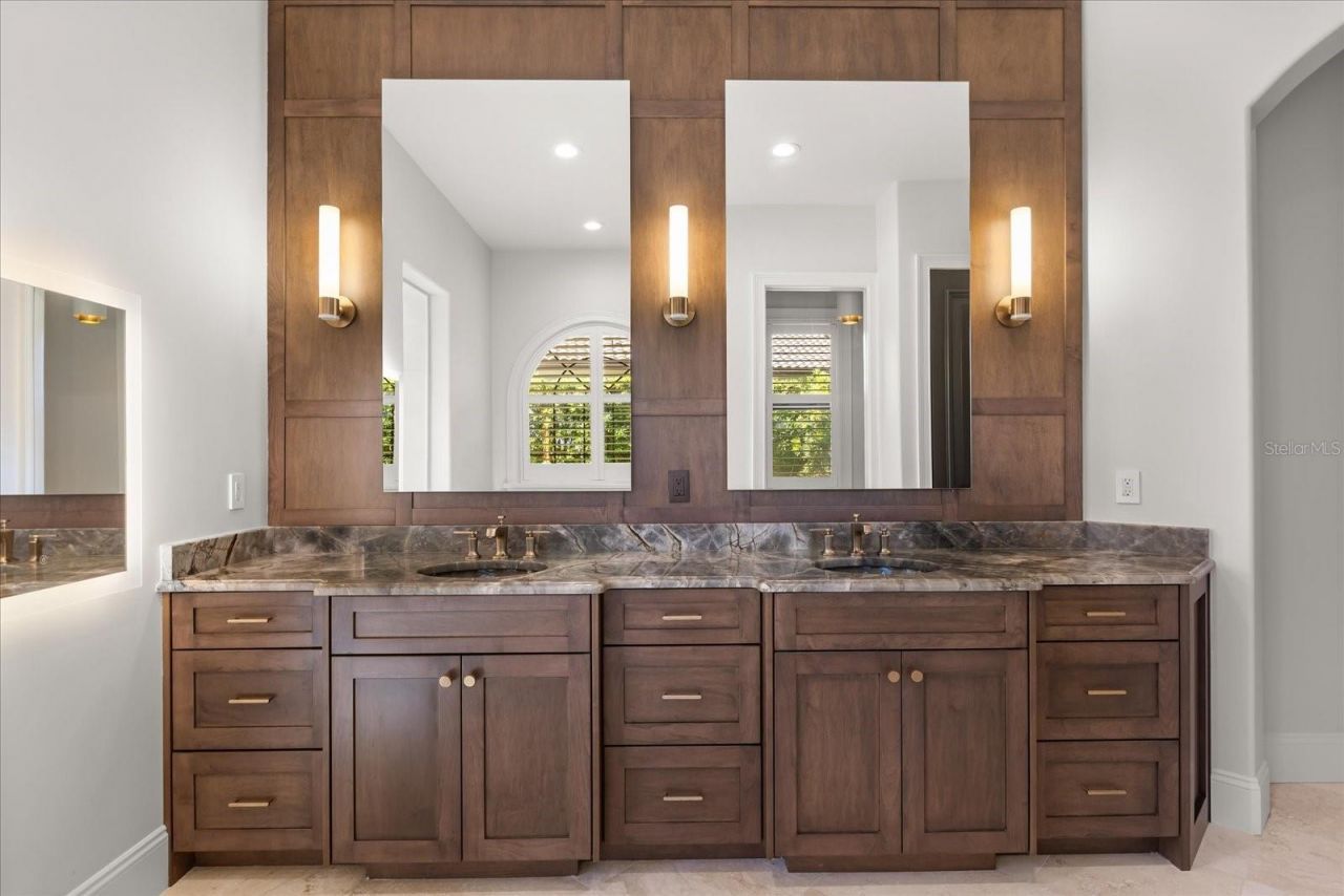 32519 Hawks Lake Lane, Sorrento, FL 32776 Photo