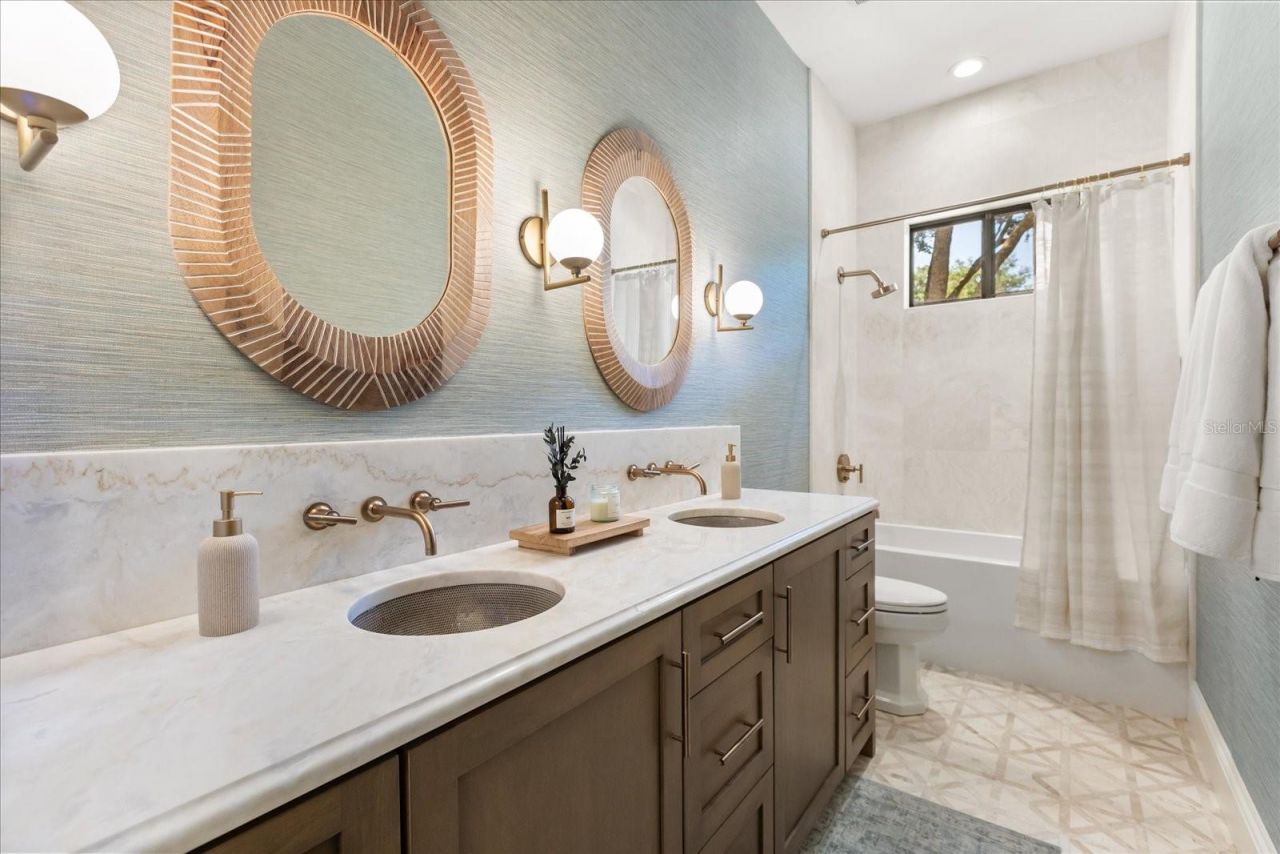 32519 Hawks Lake Lane, Sorrento, FL 32776 Photo