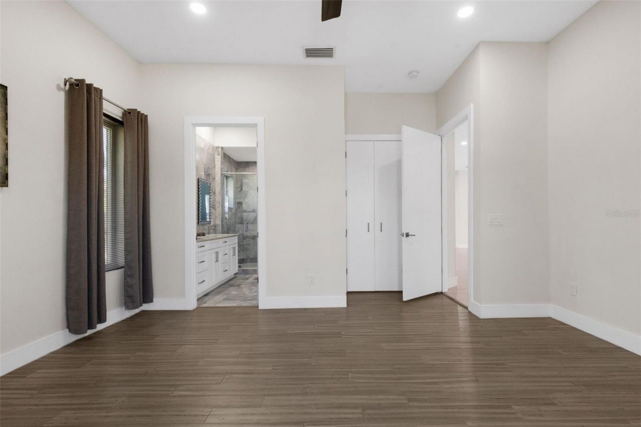 3835 Shore Acres Boulevard Ne, Saint Petersburg, FL 33703 Photo