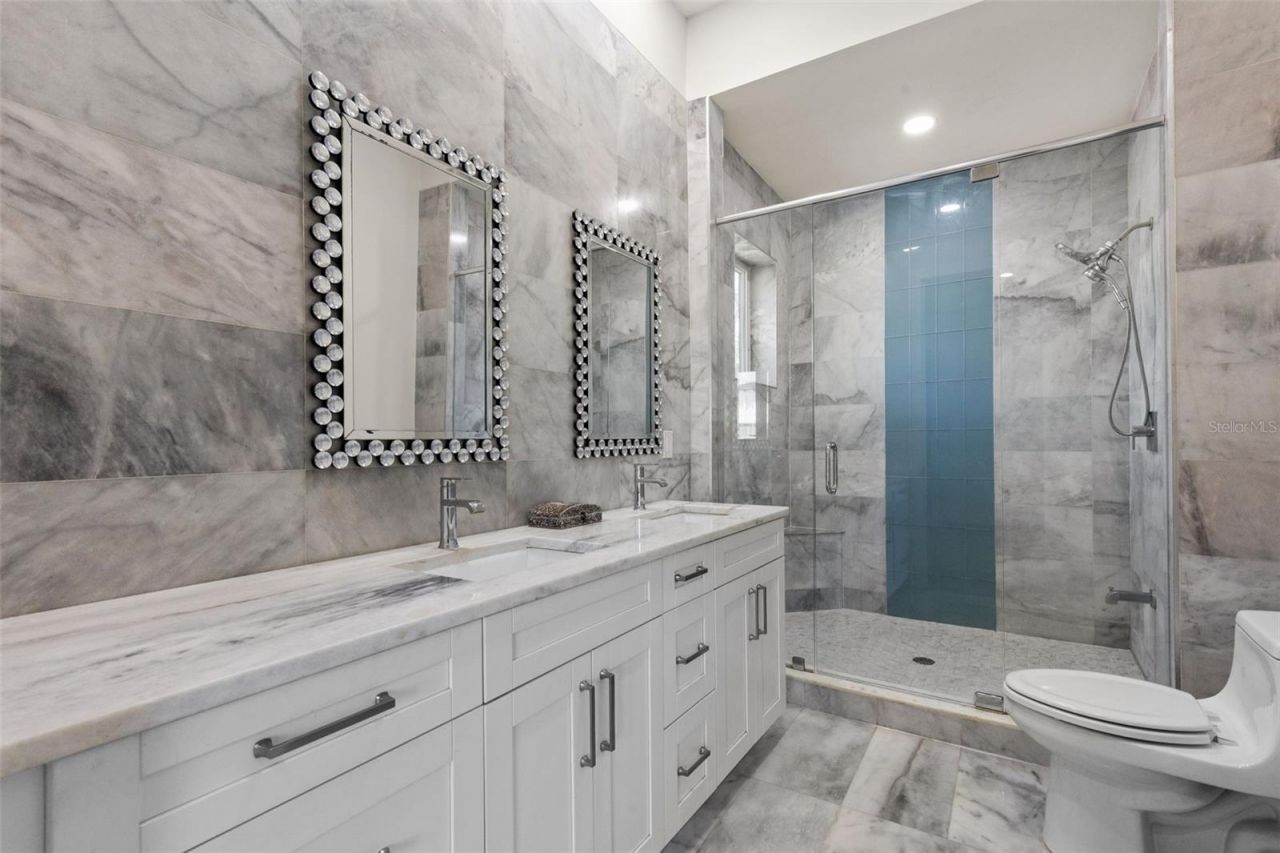 3835 Shore Acres Boulevard Ne, Saint Petersburg, FL 33703 Photo