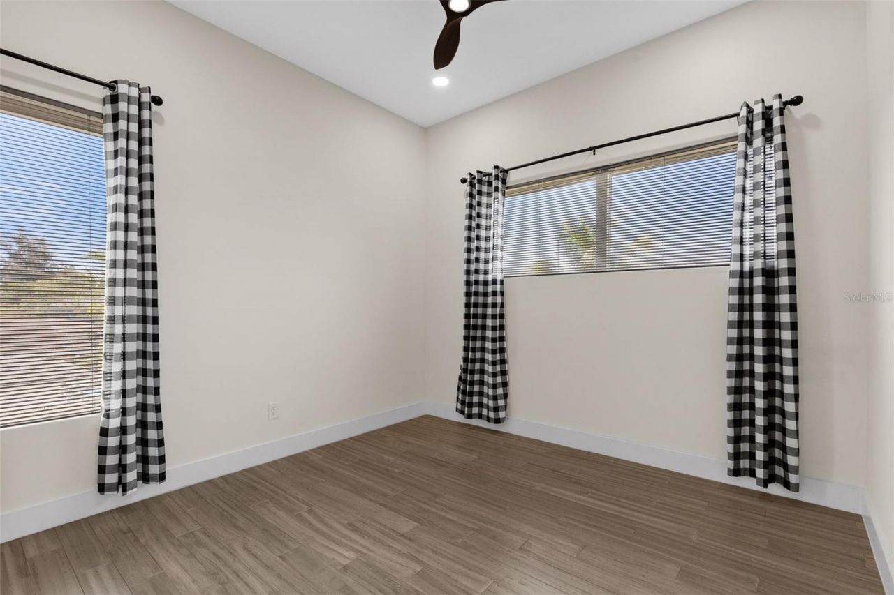 3835 Shore Acres Boulevard Ne, Saint Petersburg, FL 33703 Photo