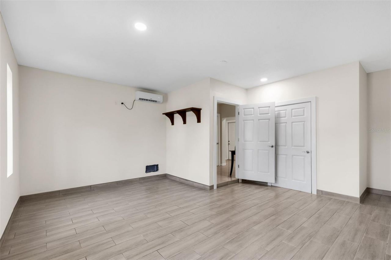 3835 Shore Acres Boulevard Ne, Saint Petersburg, FL 33703 Photo