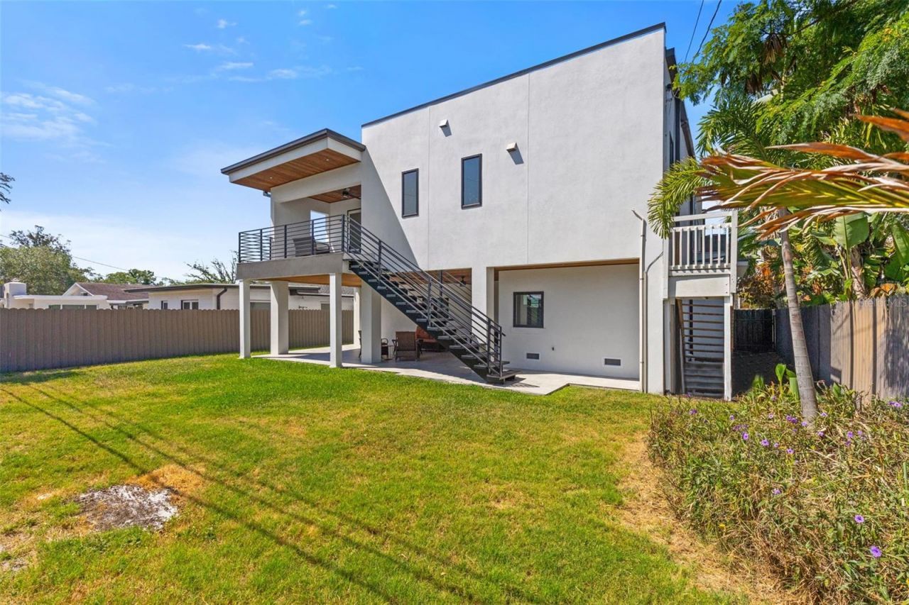 3835 Shore Acres Boulevard Ne, Saint Petersburg, FL 33703 Photo