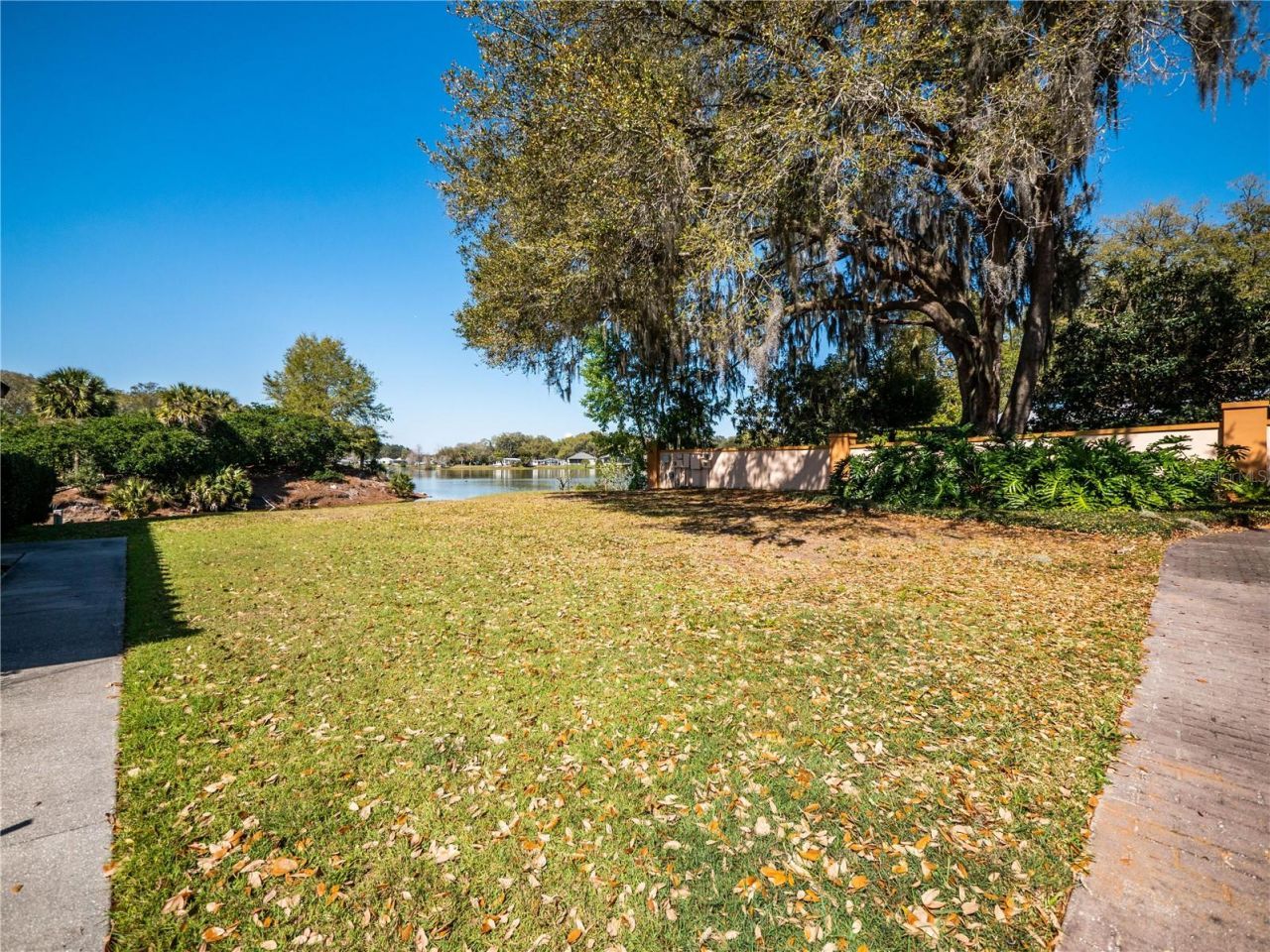 309 Lagrande Boulevard , Lady Lake, FL 32159 Photo