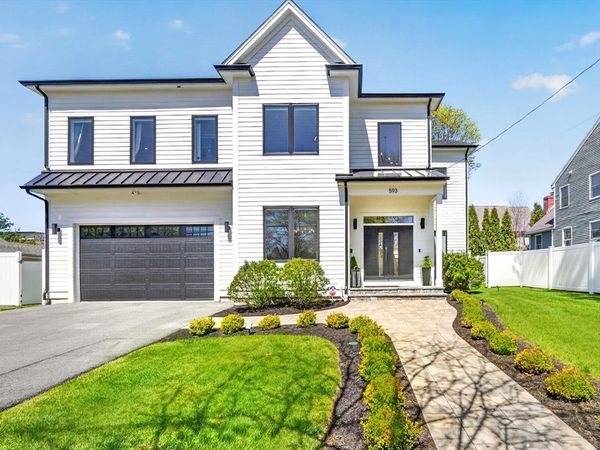 593 Saw Mill Brook Pkwy, Newton, MA 02459
