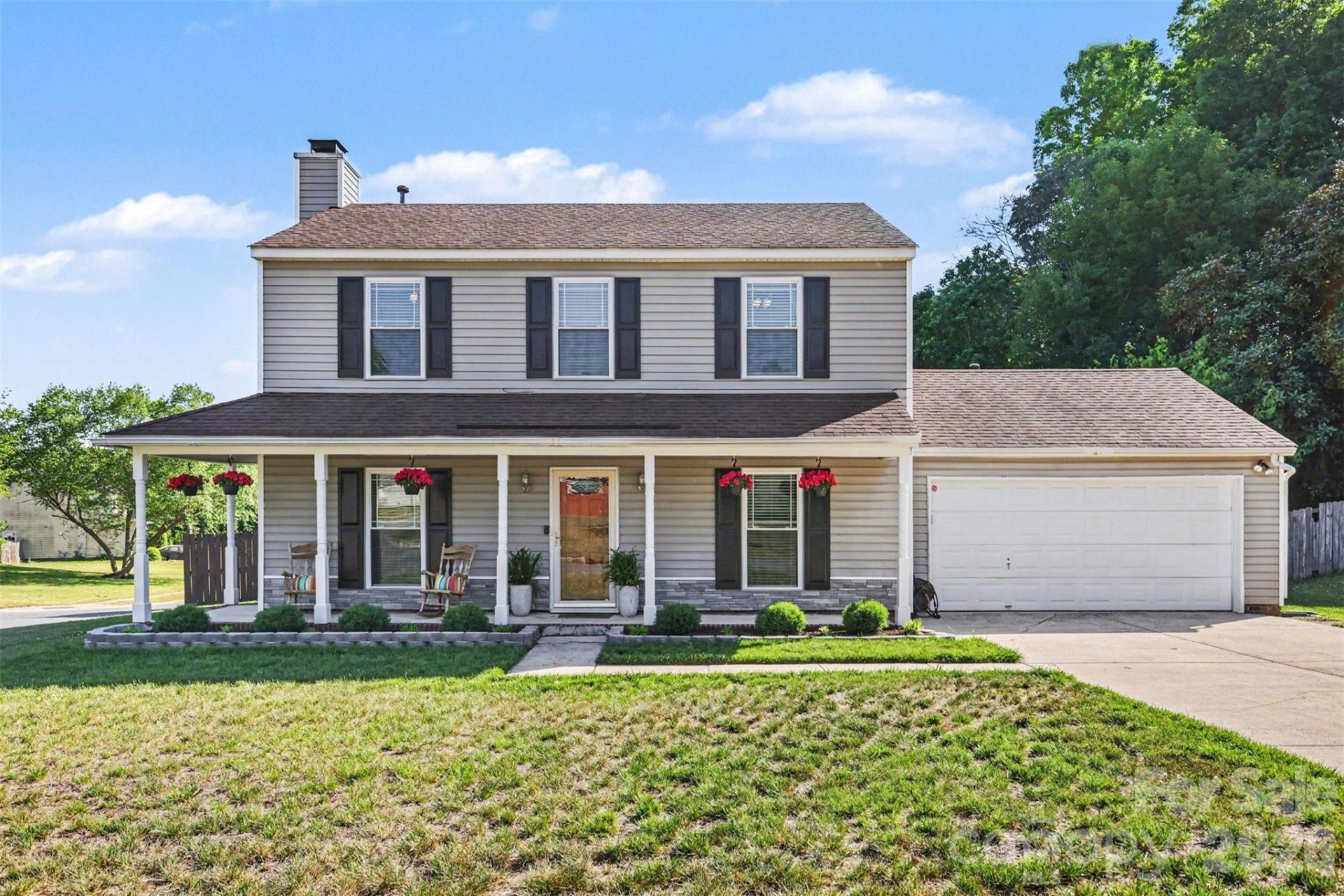 8536 Ochre Drive, Charlotte, NC 28215 Main Photo