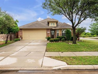 8713 Pitchfork Ranch Road , Fort Worth, TX 76134