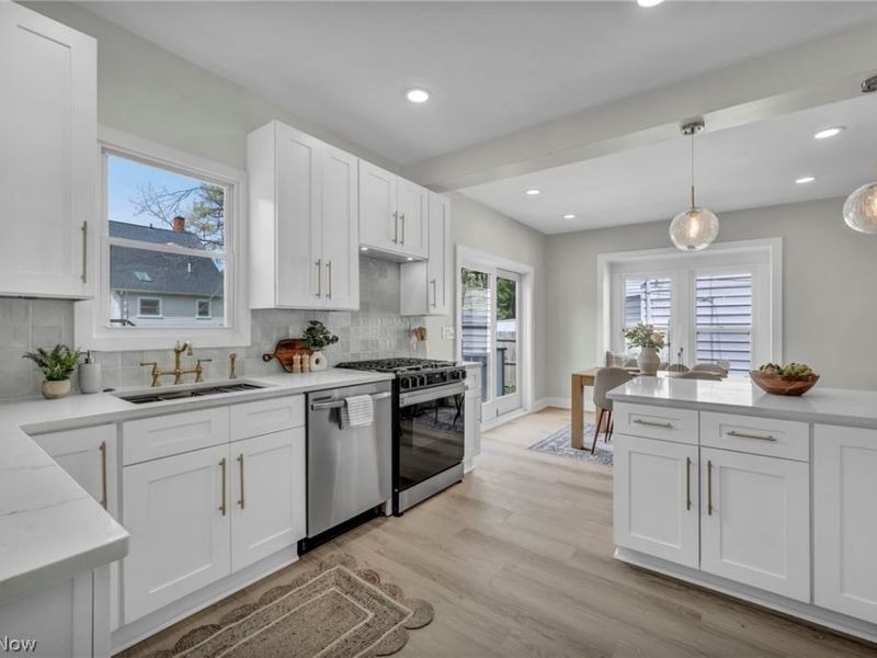 1548 Olivewood Avenue, Lakewood, OH 44107 Photo 16