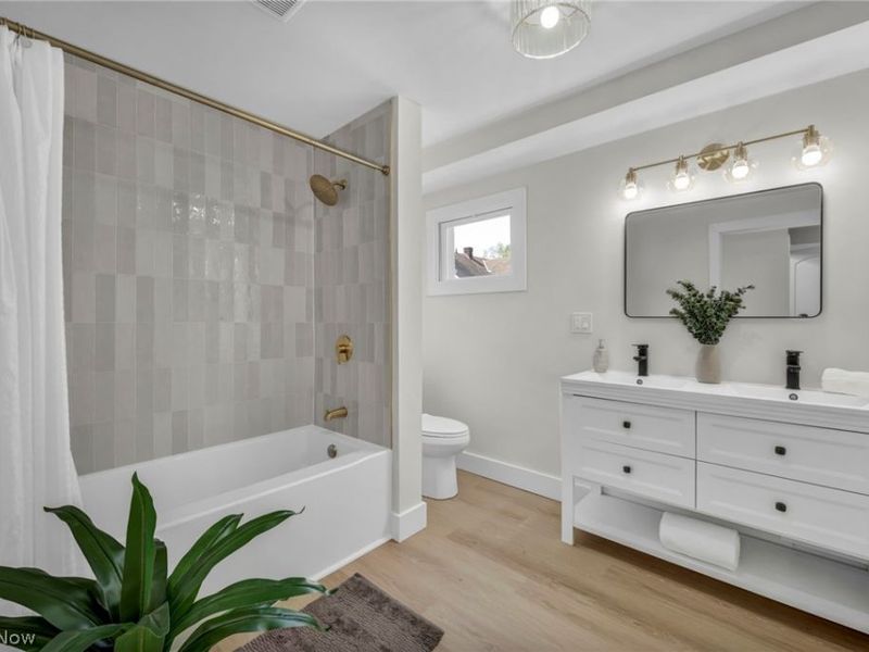 1548 Olivewood Avenue, Lakewood, OH 44107 Photo 25