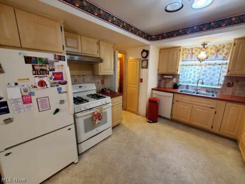 4616 Monticello Boulevard , South Euclid, OH 44143 Photo 11