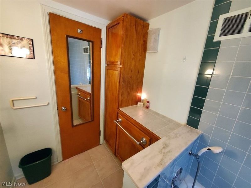 4616 Monticello Boulevard , South Euclid, OH 44143 Photo 22