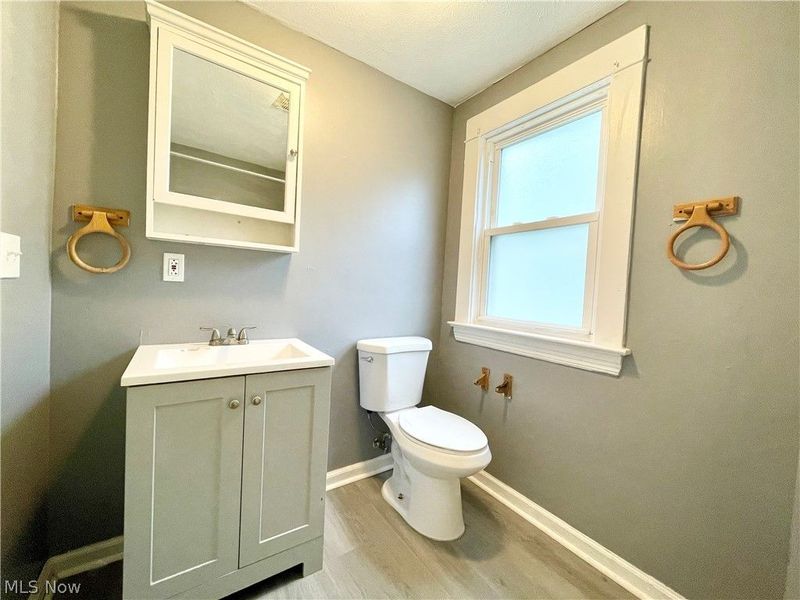 976 Rondel Road , Cleveland, OH 44110 Photo 25