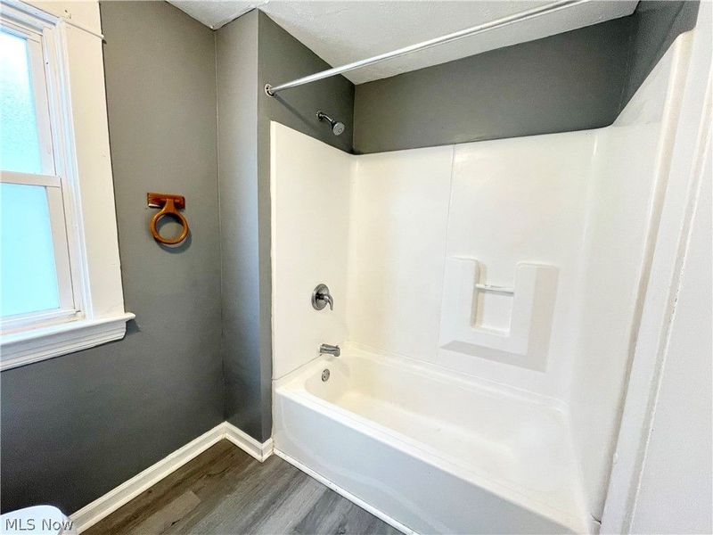 976 Rondel Road , Cleveland, OH 44110 Photo 26