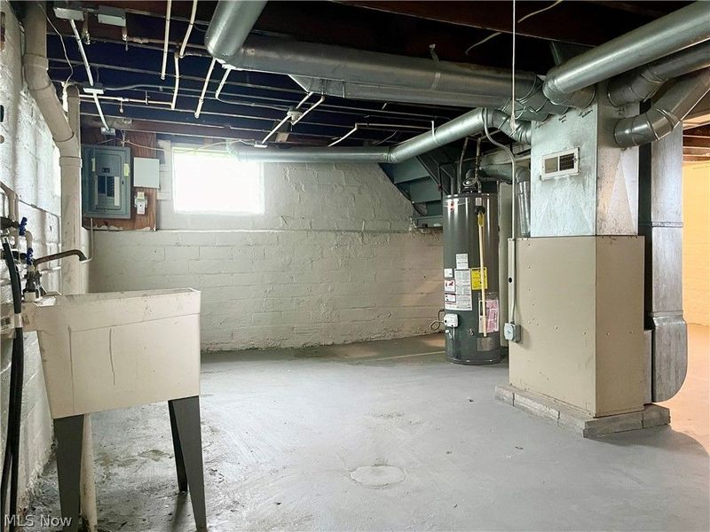 976 Rondel Road , Cleveland, OH 44110 Photo 32