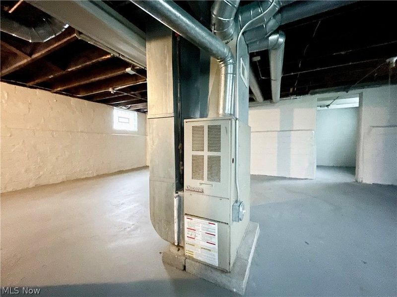 976 Rondel Road , Cleveland, OH 44110 Photo 33