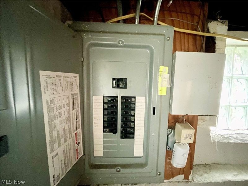 976 Rondel Road , Cleveland, OH 44110 Photo 35