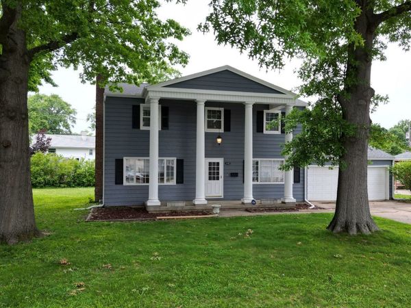 4103 N Newcastle Drive, Decatur, IL 62526