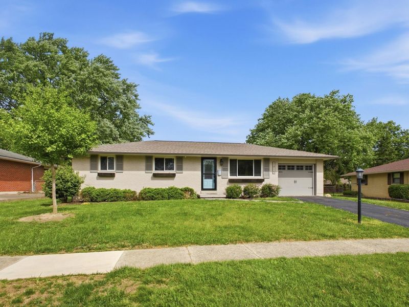 1015 Romanus Drive, Vandalia, OH 45377 Photo 4