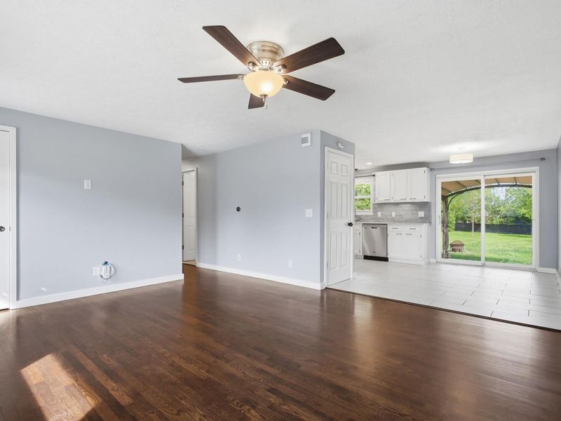 1015 Romanus Drive, Vandalia, OH 45377 Photo 7