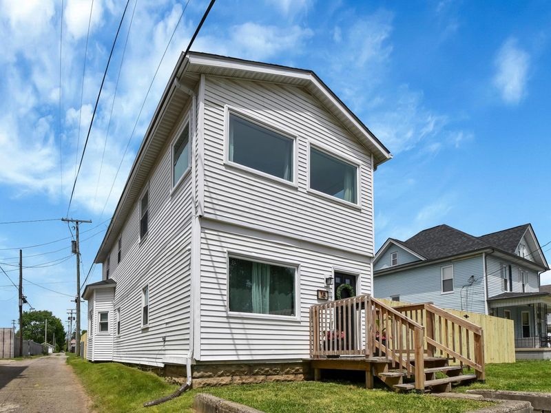 18 E Oak Street , Newark, OH 43055 Photo 3