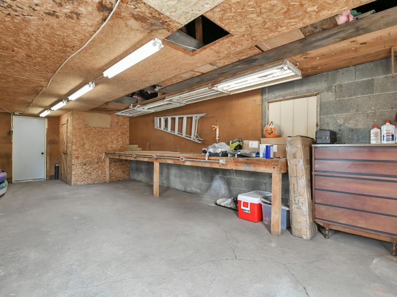 18 E Oak Street , Newark, OH 43055 Photo 41