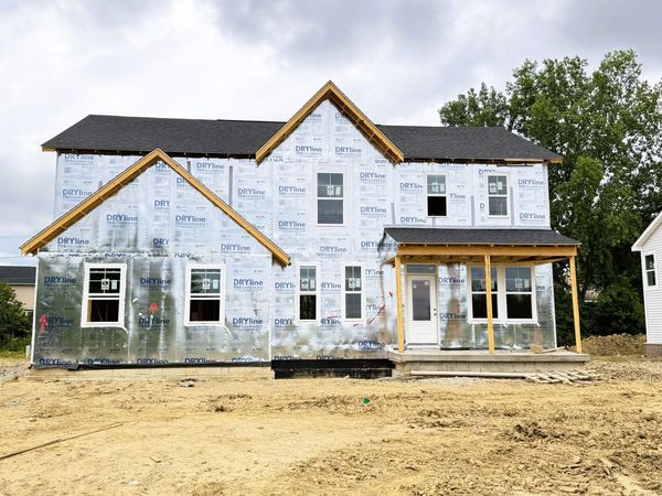 1382 Hawthorne Parkway, Grove City, OH 43123