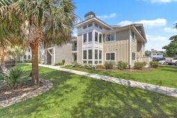 271 Alexandra Drive photo 4