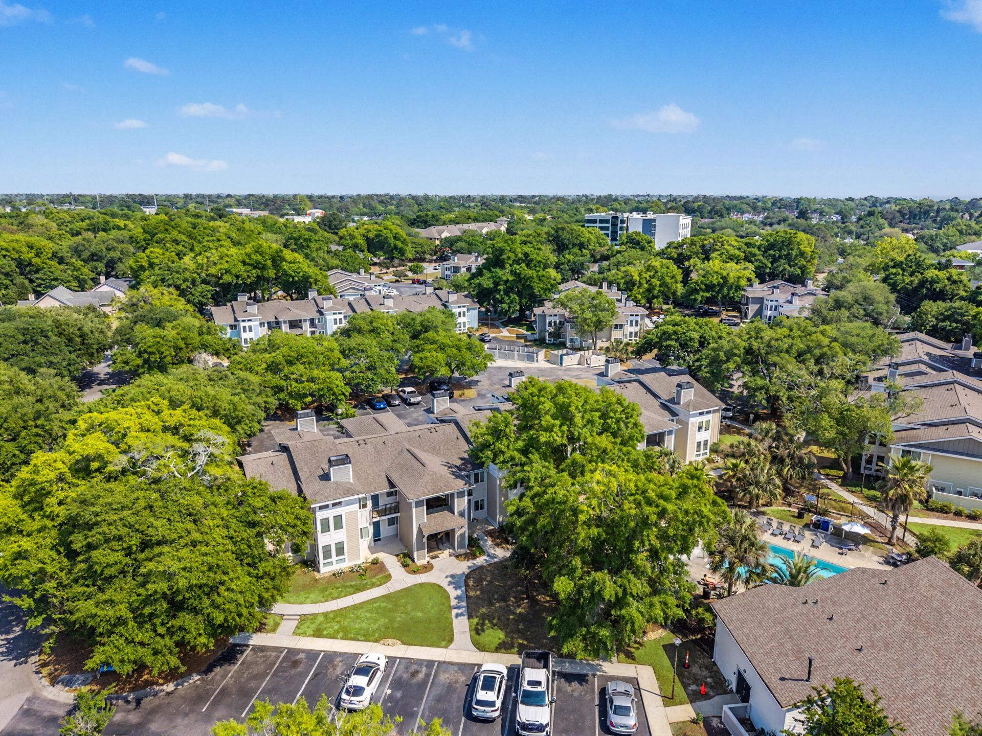 271 Alexandra Drive Photo 46