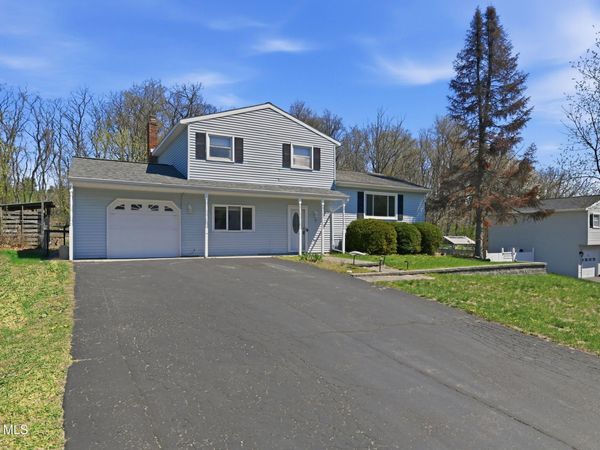 9 Kingsley Avenue, Gansevoort, NY 12831