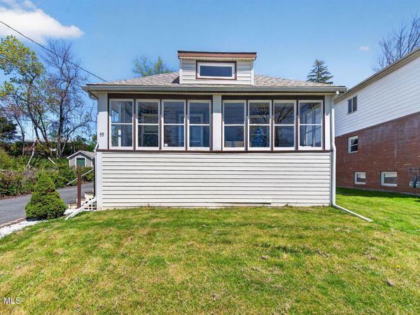 55 Pleasantview Avenue, Albany, NY 12203