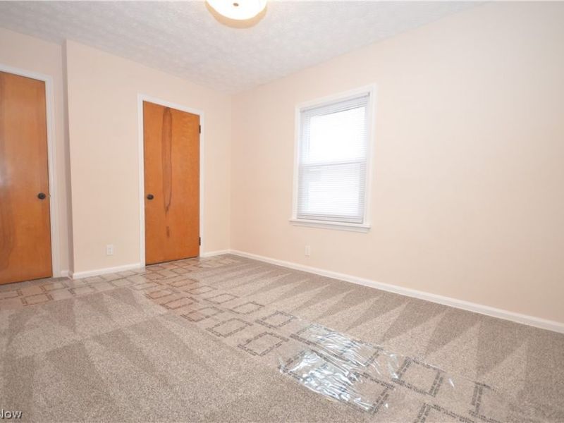 154 E Brookside Avenue, Akron, OH 44301 Photo 22