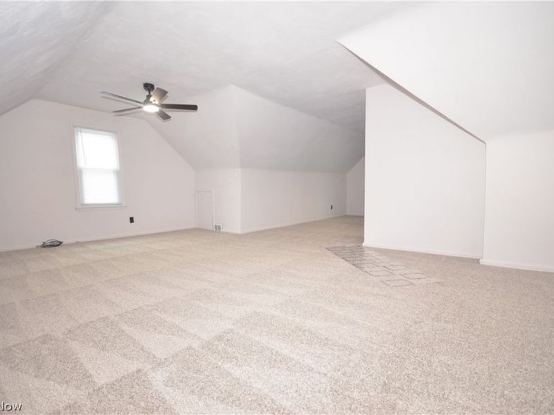 154 E Brookside Avenue, Akron, OH 44301 Photo 28