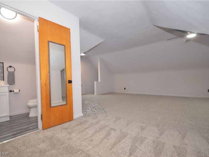 154 E Brookside Avenue, Akron, OH 44301 Photo 35