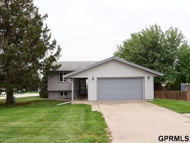 603 8Th Street, Milford, NE 68405