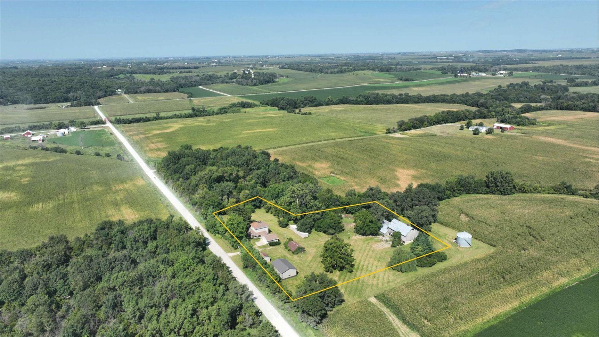 4617 Durow Rd., Center Point, IA 52213 Main Photo