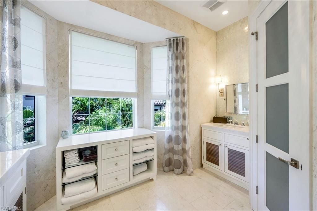510 2nd St S, Unit 102, Naples, FL 34102 Photo