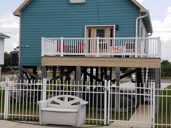 1269 W Lagoon Avenue, Gulf Shores, AL 36542
