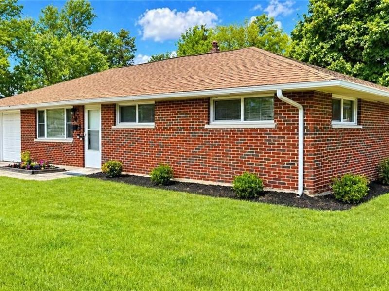 2701 Jomar Avenue, Moraine, OH 45439 Photo 2