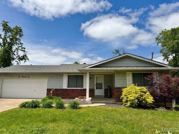 106 Jane Drive, St Peters, MO 63376