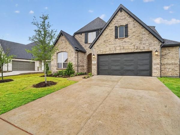 2313 Meek Woods Lane , Mansfield, TX 76063