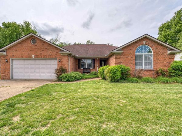 2611 Conestoga Court, Newburgh, IN 47630