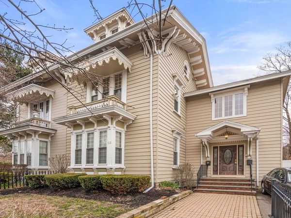 62 Winthrop St, Unit 2, Boston, MA 02119