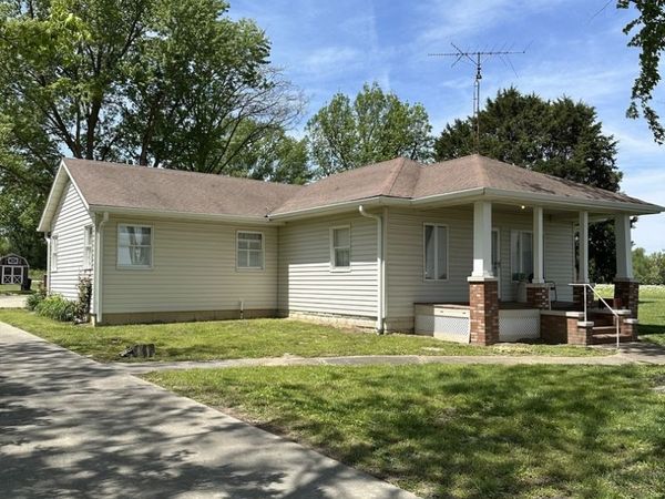 23407 US Highway 51 Highway , Elkville, IL 62932