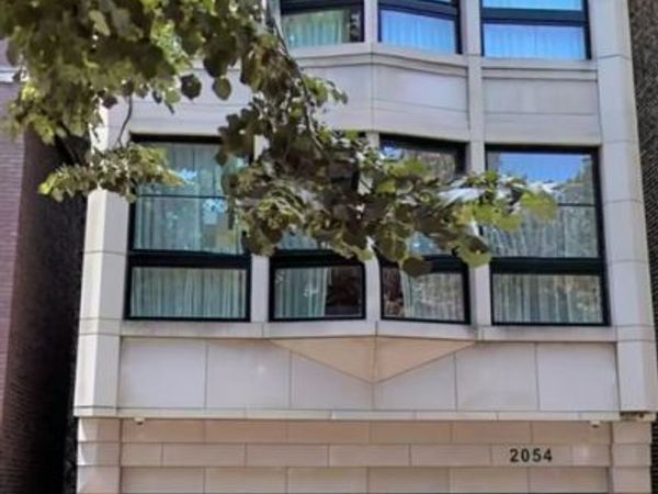 2054 N Mohawk Street , Chicago, IL 60614